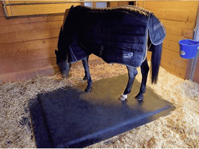 One SoftBed Comfort mat is all you need in a stall